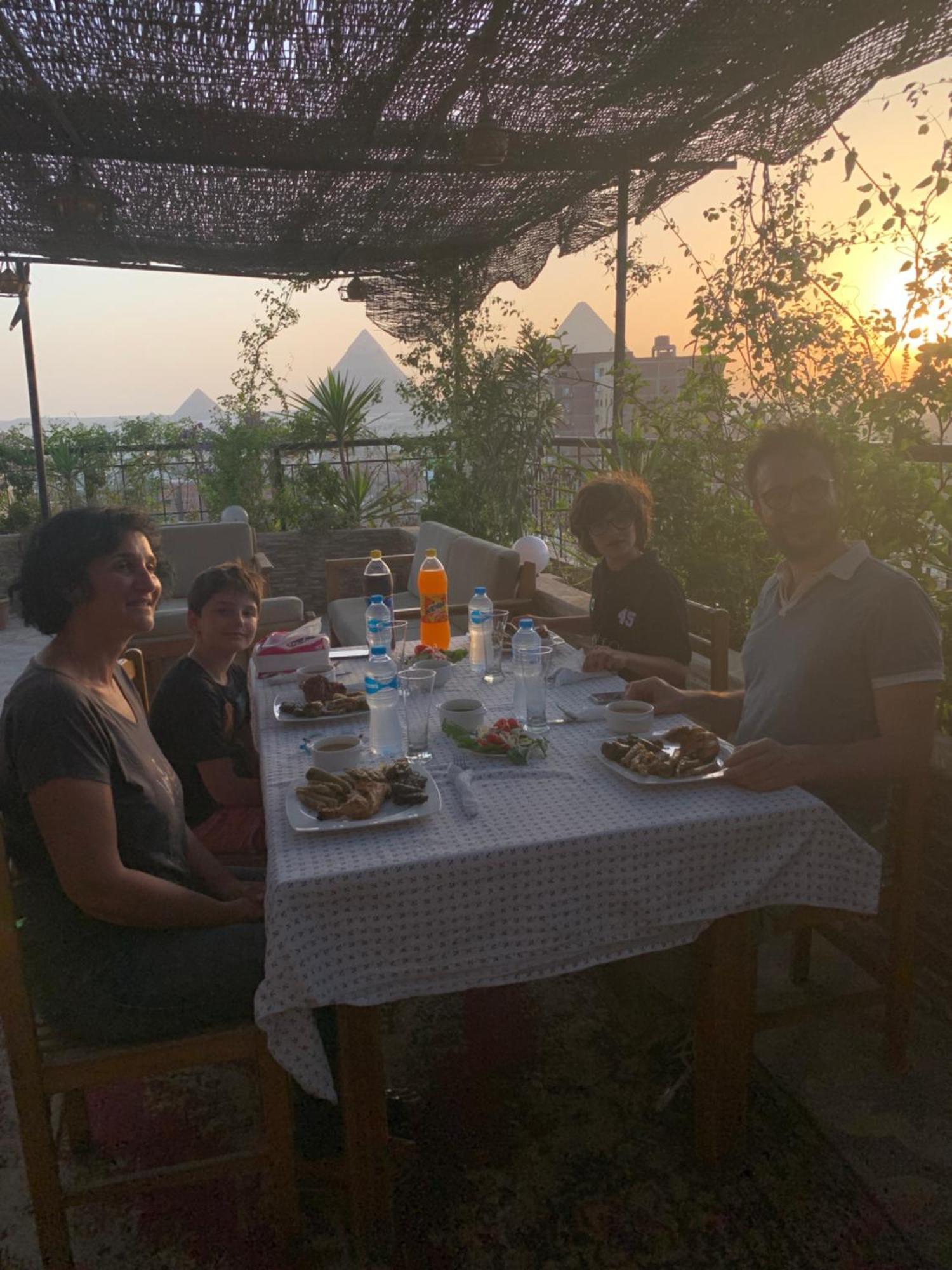 Draz Pyramids View Bed & Breakfast Kafret el-Gabal Eksteriør bilde